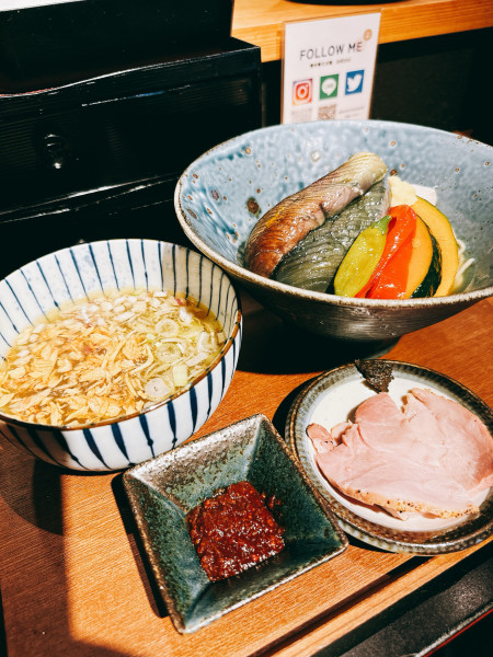 「夏野菜の煮干し冷やしつけ麺」@鴨中華そば 楓の写真
