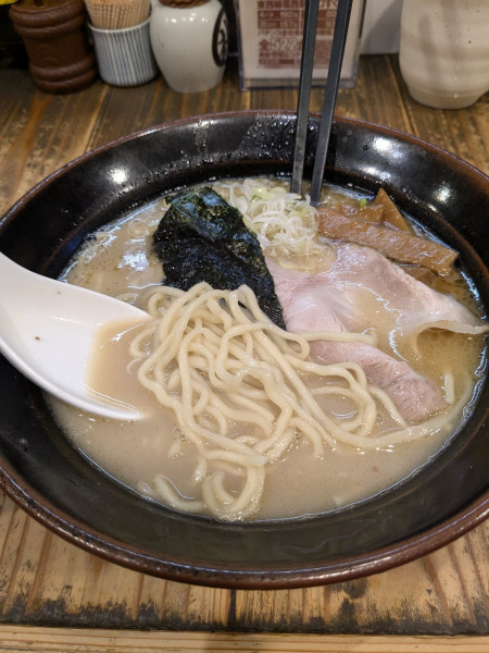 「ヨシベーラーメン塩太麺」@ラーメン ヨシベー 西葛西店の写真