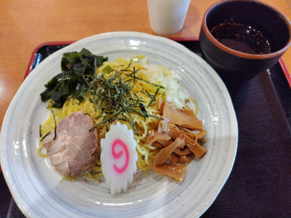 「【限定】ざるラーメン　＋七味唐辛子：無料　※クーポンにて」@NATURAL DINING 然の写真