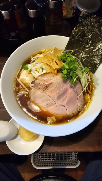 「醤油らーめん　800円」@麺や まる喜の写真