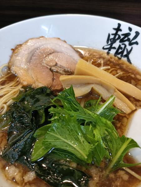 「醤油ラーメン」@ラーメン酒場 轍の写真