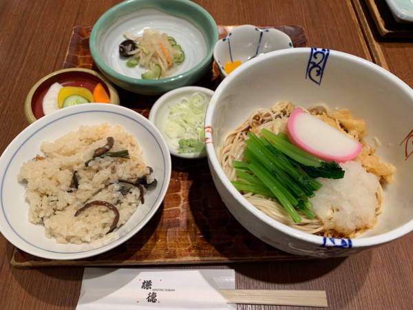 「そば定食 930円」@謙徳蕎麦家 ピアタ本店の写真