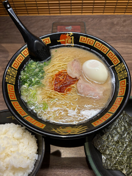 「ラーメン（朝ラーセット）」@一蘭 太宰府店の写真