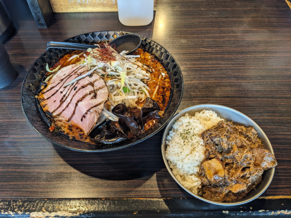 「辛タンメン（激辛）＋セットカレー　1190円」@麺屋 燦鶴の写真