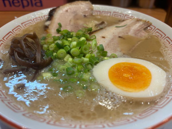 「だるまラーメン」@だるま大使〜HANARE〜の写真
