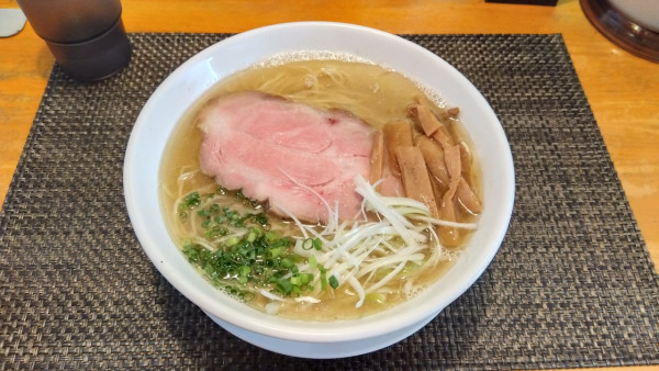 「塩そば　大盛」@寛～くつろぎ～の写真