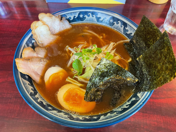 「中華そば・のりたまチャーシュー」@麺屋 鎌倉山の写真