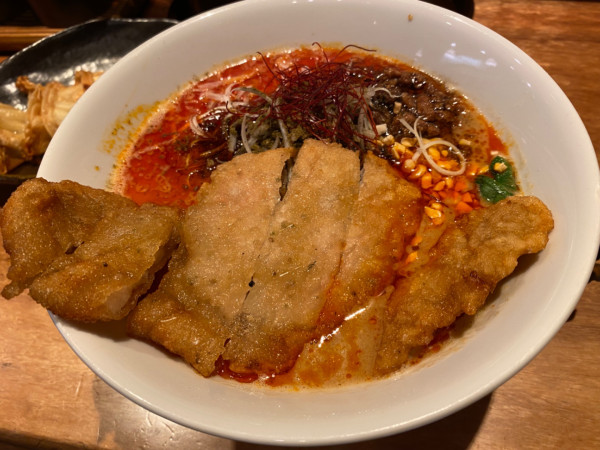 「パイコー四川担々麺」@四川担々麺 赤い鯨の写真