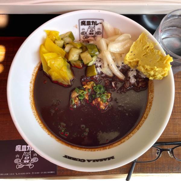 「赤 デビルカレー」@魔皿カレー 中目黒店の写真