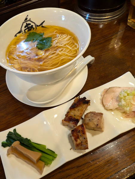 「鶏塩上湯麺」@麺屋 あごすけの写真