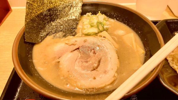 「特濃正油」@Ramen HONE LABOの写真