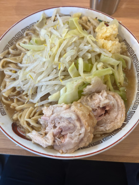 「小ラーメン➕ニンニク」@ラーメン豚山 恵比寿店の写真