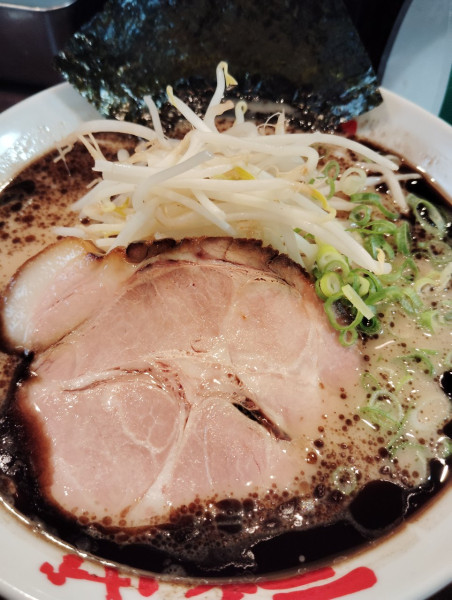 「ラーメン」@なんつッ亭 参 川崎店の写真