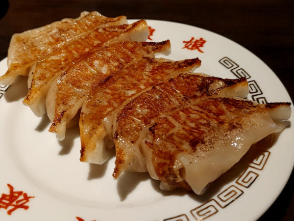 「餃子（６個：440円）」@娘娘 武蔵浦和店の写真