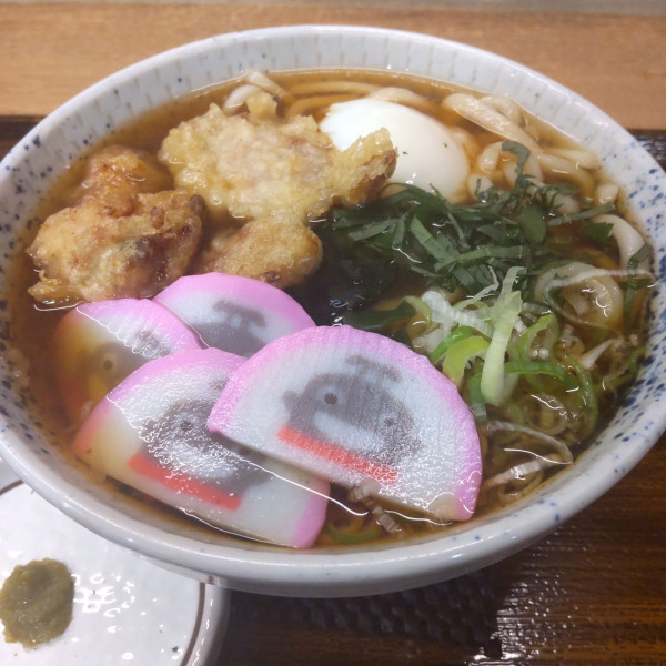 「【期間限定】鶏天そば（￥680）＋のるるんかまぼこ（￥50）」@しぶそば 多摩川店の写真