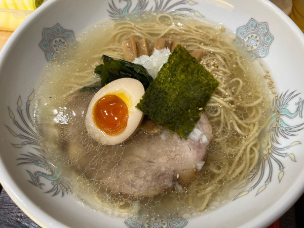 「塩らーめん固め800円」@中華そば つけ麺 音七の写真