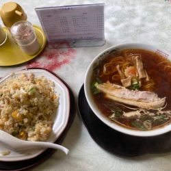 ラーメン　半半チャーハン