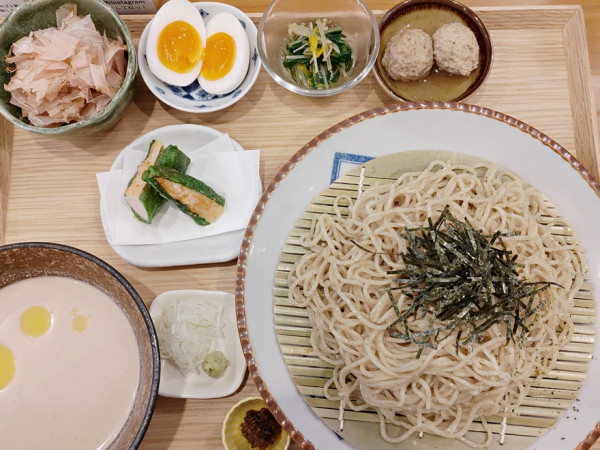 「くるみだれせいろ＋本山葵と白ネギ＋塩たまご＋つくね」@しののめヌードルの写真