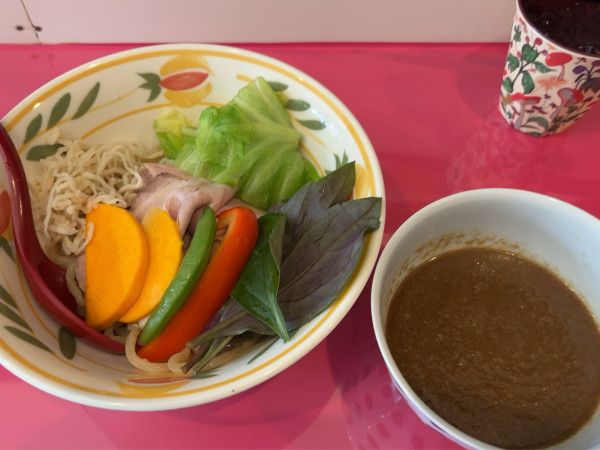 「戦慄のマルソンサラダつけ麺」@ハイデンコッコFACTORY 戦慄のワコマチカの写真