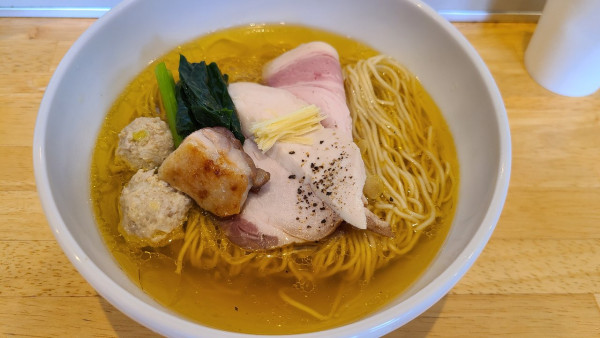 「奥久慈しゃもの淡麗塩そば」@中華そば ひしおの写真