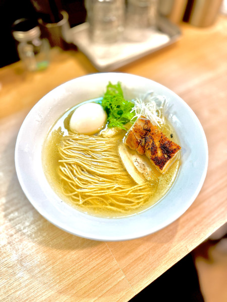 「特製塩らぁ麺」@そば～じゅの写真