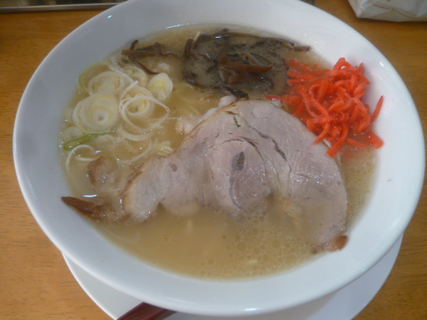 「とんこつラーメン」@博多長浜とんこつ亭の写真