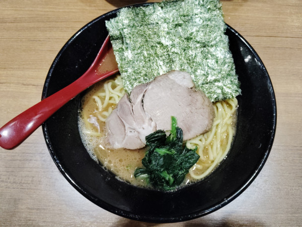 「ラーメン並 160g 750円」@麺家 黒の写真