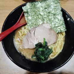 ラーメン並 160g 750円