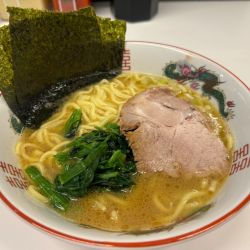 ラーメン（硬め 多め）＋ライス