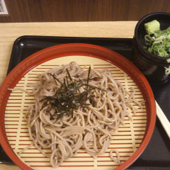 肉そばとおにぎり 一のや アキバトリム店の画像