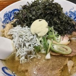 磯塩バターラーメン