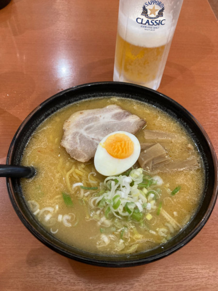 「みそラーメン（９５０円）」@ラーメン専門三代目 月見軒 札幌駅北口店の写真