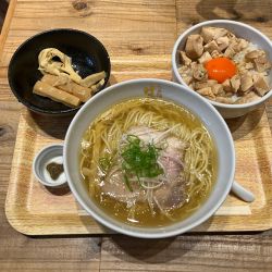 塩らぁ麺900円メンマ（クーポン）マキシマム親子丼350円