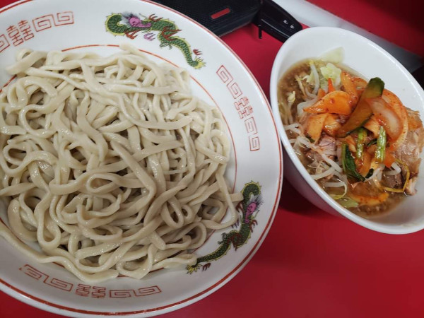 「小つけ＋キムチ、エビ油」@ラーメン二郎 湘南藤沢店の写真