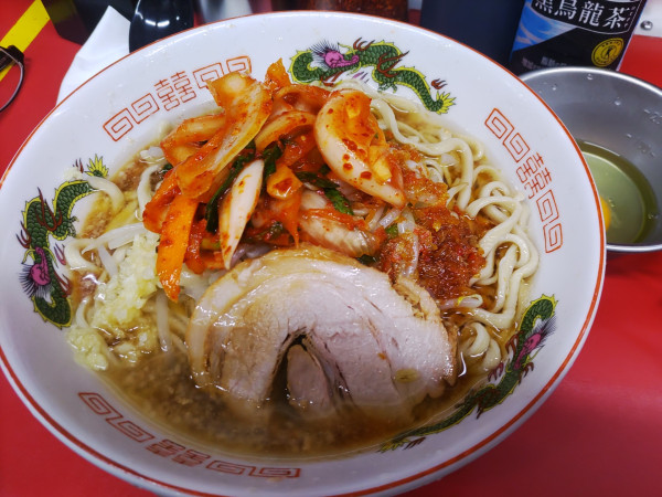 「ミニラーメン（女性子供用）800円 スーパーキムチ他TP」@ラーメン二郎 湘南藤沢店の写真