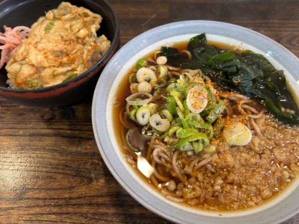 「🉐天丼セット(ミニ天丼+たぬきそば)570円」@ガリレオ八兵衛の写真