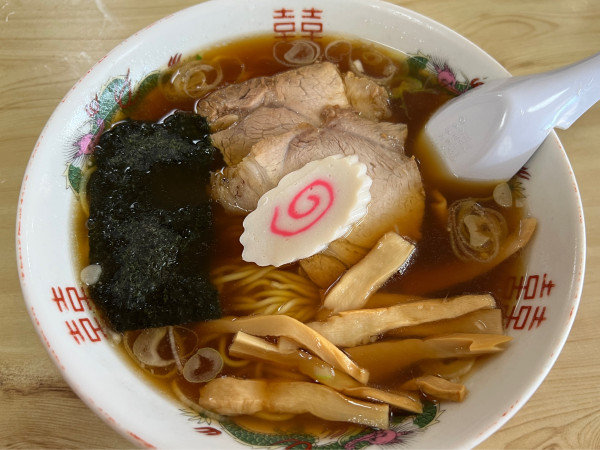 「ラーメンときんぴら団子」@伊勢屋の写真