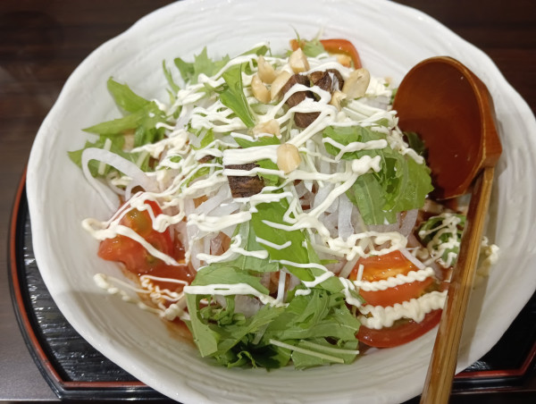 「冷菜とまとらーめん(¥1,000)」@手打ちらーめん 満月の写真