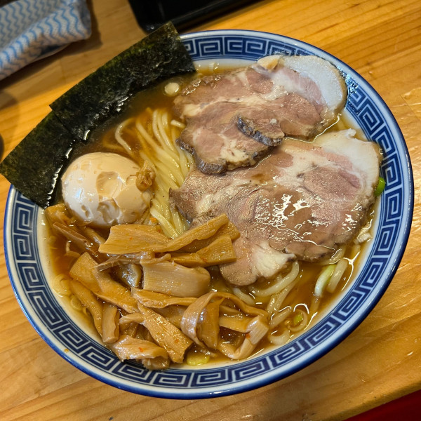 「中華そば（小）＋特製トッピング」@魂の中華そばの写真