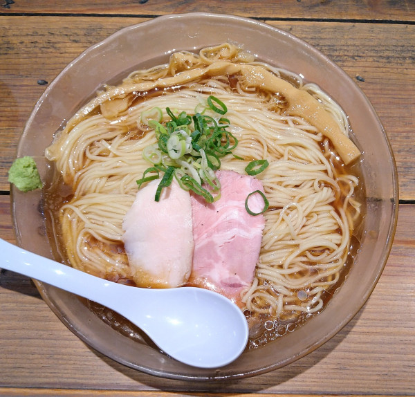 「キンメ香る真鯛の冷やし醤油らーめん【限定】＋中盛り」@麺屋 翔 みなとの写真