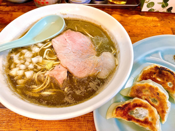 「煮干しは宇宙（980円）」@青春餃子の写真