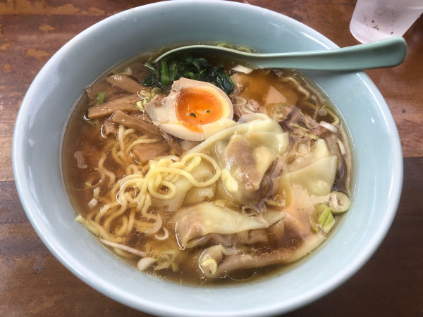「ワンタン麺」@中華や あづまの写真