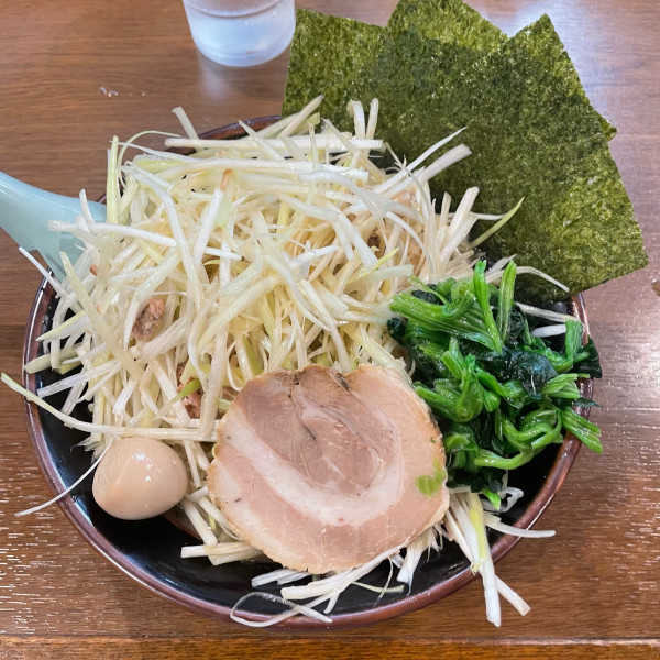 「ネギラーメン」@横浜家系ラーメンとりとんの写真