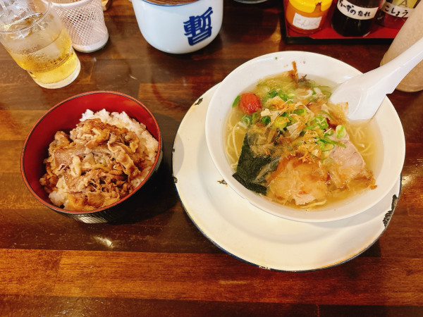 「おてごろうしめしセット」@博多ラーメン しばらく 祇園店の写真