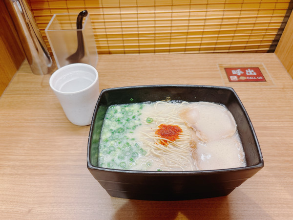 「和風とんこつラーメン」@一蘭 キャナルシティ博多店の写真