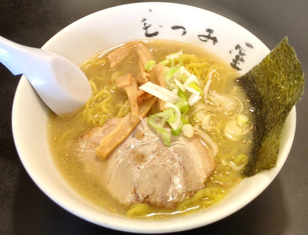 「塩らーめん」@むつみ屋 駒込店の写真