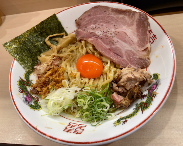 「地鶏と濃い玉のまぜそば」@手揉み中華そば 中村の写真