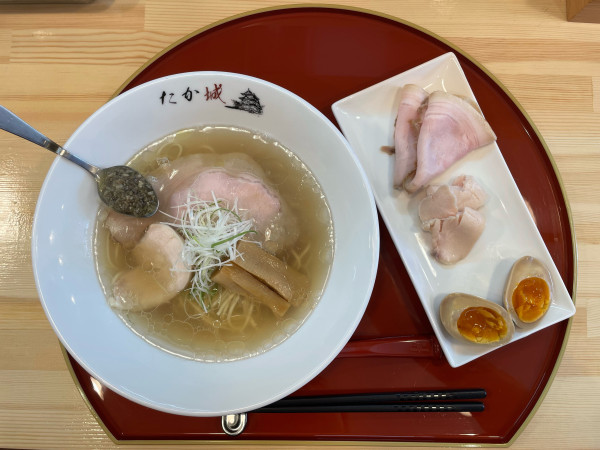 「特製　塩中華そば（並盛）」@中華そば たか城の写真