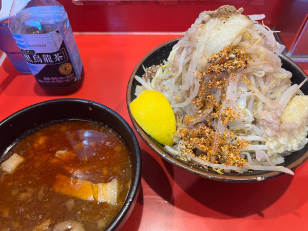 「辛いつけ麺、ミニ、アレ」@麺屋 桐龍の写真