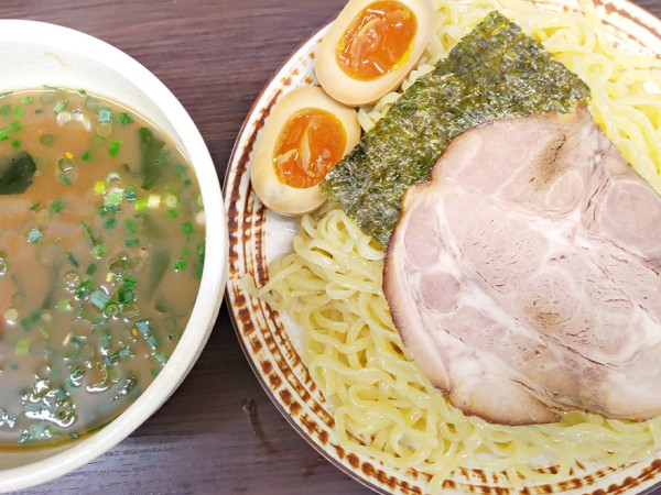 「つけ麺+味玉」@博多ラーメン 長浜や 青物横丁店の写真